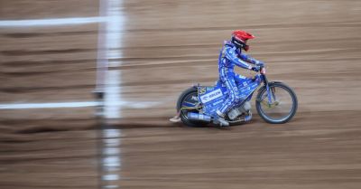 Broniący tytułu mistrza świata na żużlu Bartosz Zmarzlik wygrał Grand Prix Czech
